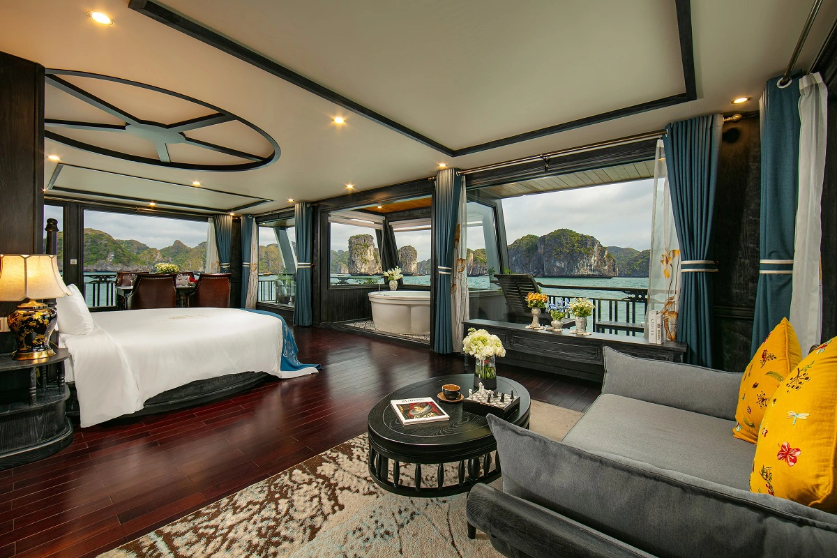 La Regina Grand Cruise La Regina Grand Cruise